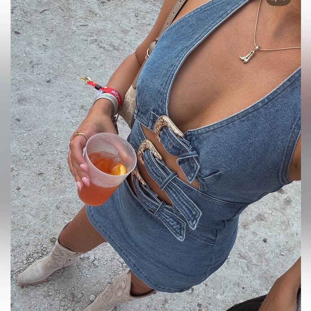 Commense Denim Buckle Dress - Picture 5 of 12